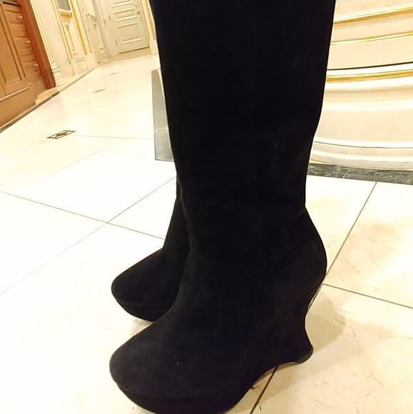 Prada boots - Picture 2 of 4